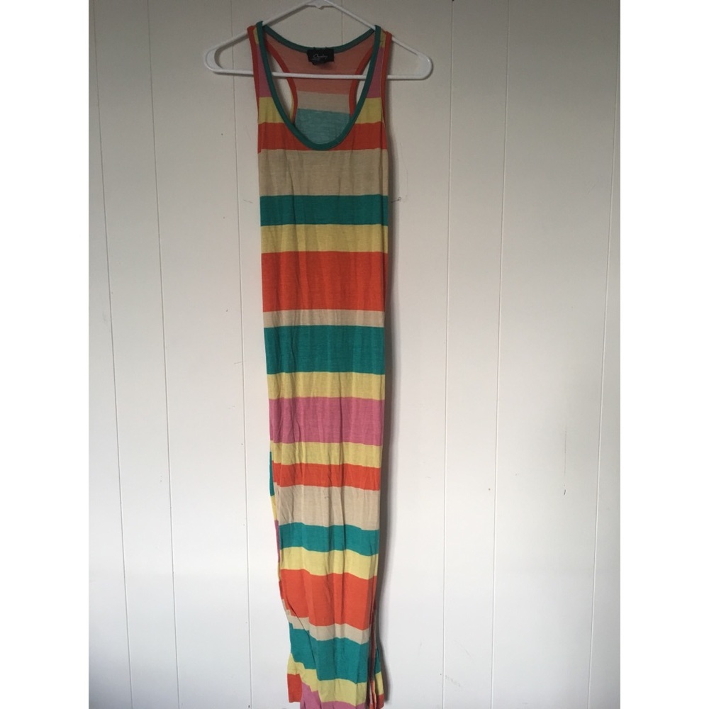 Striped form fitting maxi dress